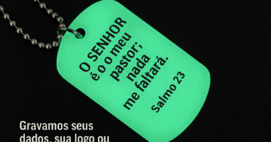 Dog tag luminol com gravação do Salmo 23 brilhando no escuro – DogTagClan