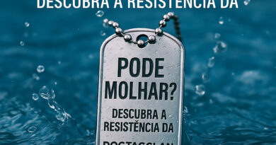 Dog tag personalizada DogTagClan em aço inox submersa na água com a frase "Pode molhar? Descubra a resistência da DogTagClan"