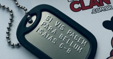 Dog tag militar personalizada com frase "Si vis pacem, para bellum", gravada em alto relevo, com corrente de bolinha aço inox, DogTagClan.