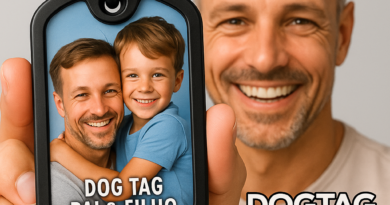 Pai sorrindo segura Dog Tag com foto dele e do filho – DogTagClan