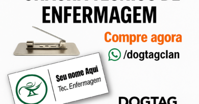 Crachá Técnico de Enfermagem em aço inox com logo personalizado e fixação por ímã ou alfinete da DogTagClan.