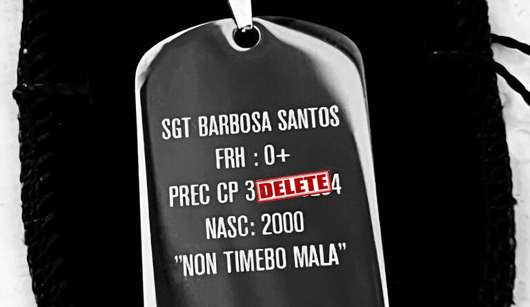 Dog tag personalizada com símbolo do bastão de Asclépio em aço inox em 2026, ideal para médicos, estudantes de medicina e profissionais da saúde