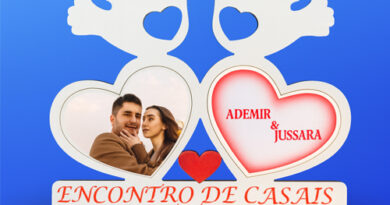 Lembrança de casamento coração personalizada em MDF com nome, foto e data gravados – DogTagClan