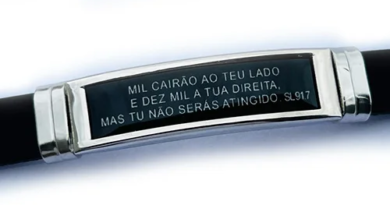 Pulseira personalizada em aço inox com nome, dados pessoais e QR Code para identificação e segurança no dia a dia