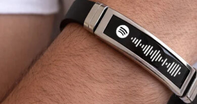 Pulseira Spotify Code personalizada em silicone com gravação sublimática do código da música, resistente à água, com detalhes em aço inox, da DogTagClan