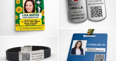 Imagem institucional da DogTagClan com dog tag personalizada em aço inox, crachá de identificação e pulseira com QR Code, representando identificação personalizada no Brasil.