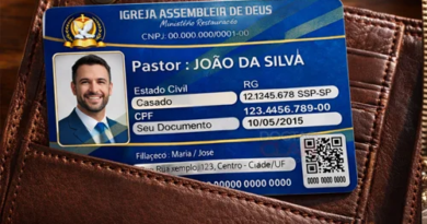 Credencial de pastor evangélico personalizada em PVC com foto e dados ministeriais