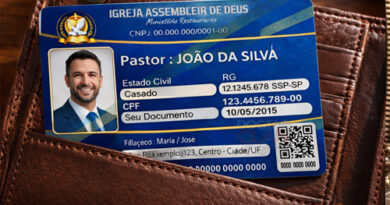 carteirinha de pastor em PVC personalizada com foto nome cargo e QR Code credencial pastoral DogTagClan