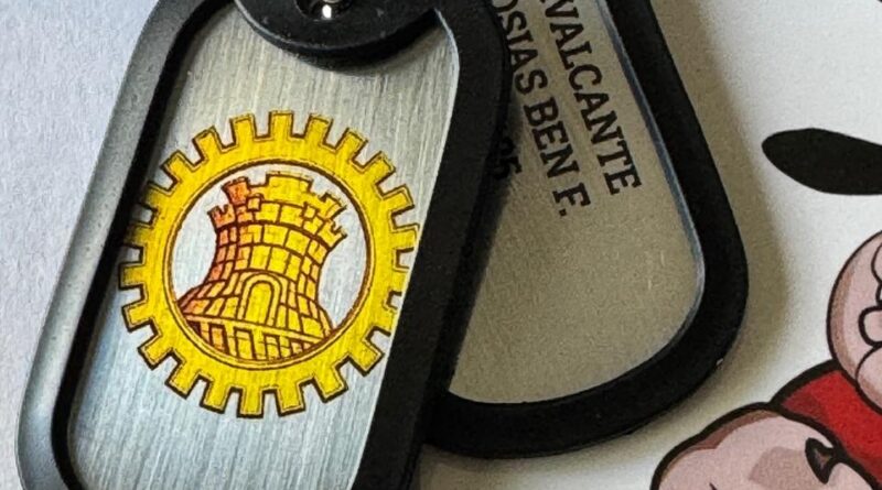 dog tag aço inox personalizada com gravação militar resistente e corrente de bolinha