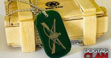 Dog tag infantaria personalizada em aço inox com símbolo militar gravado e corrente de bolinha