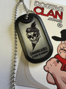 Dog Tag Caveira das Comunicações personalizada em aço inox